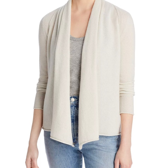 Aqua Cashmere Light Gray Ash Medium Sweater from Bloomingdale’s - Picture 6 of 7